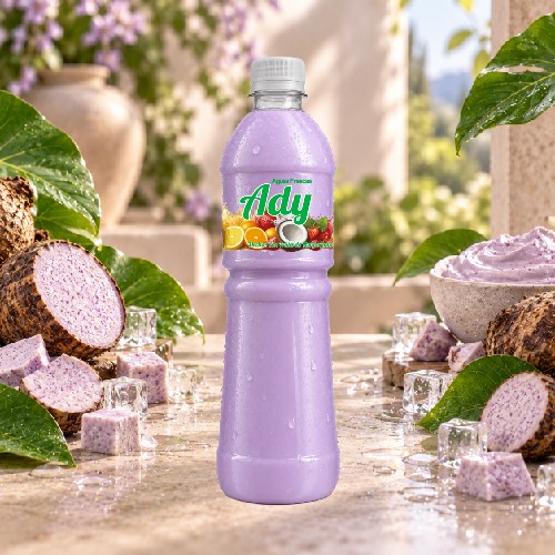 Agua Fresca Aguas Frescas ADY sabor Taro con gotas de condensación e ingredientes frescos